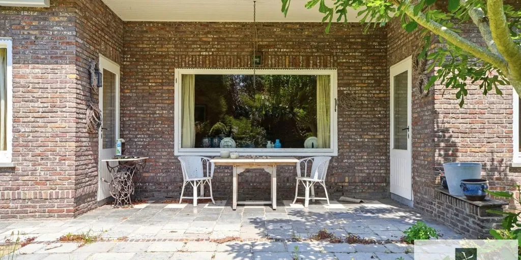 Terrasse - Villa à Rénover avec Jardin à Sint-Andries