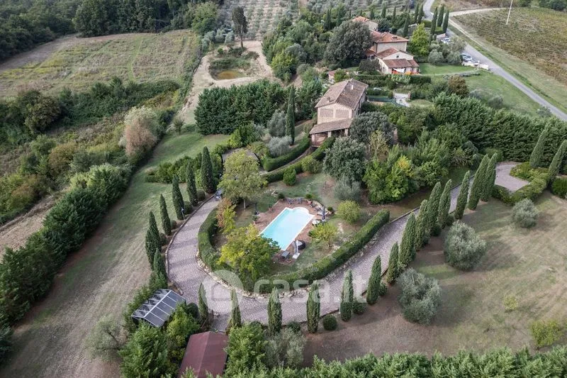 Õhuvaade - Rustic Villa with Pool in Gambassi Terme