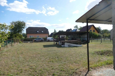Giardino - Building Plot with Outbuilding in Beeskow