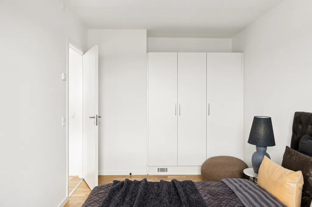 Magamistoad - 4-Bedroom Flat with Balcony in Hedehusene