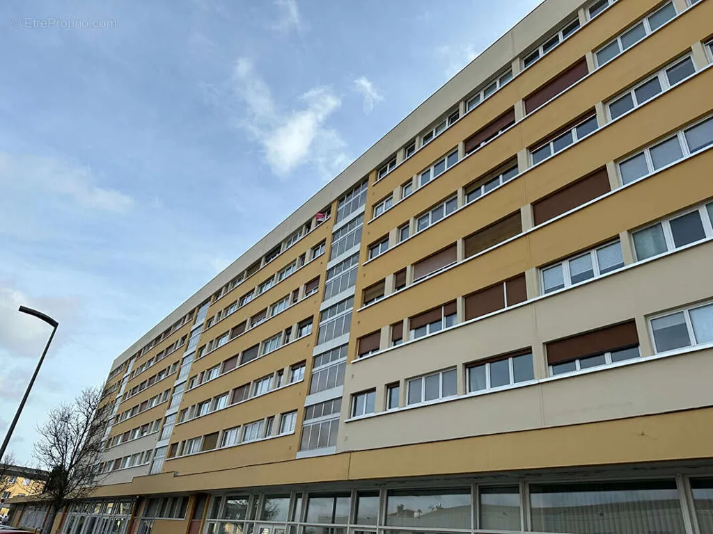 Extérieur - Appartement avec Vue Cathédrale au 6ème Étage à Metz