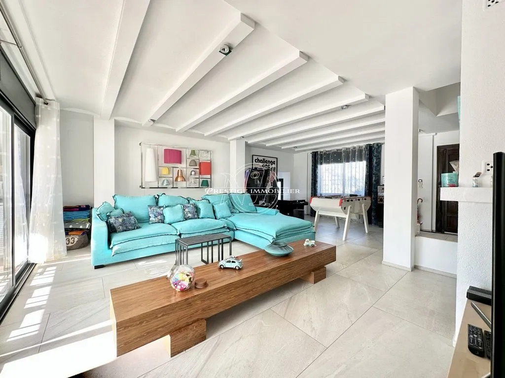 Elutuba - Southwest-Facing Villa with Pool in Castelló d'Empúries