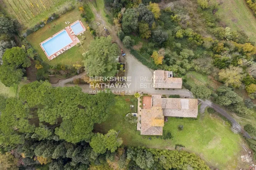18th Century Villa with Pools in Palaia