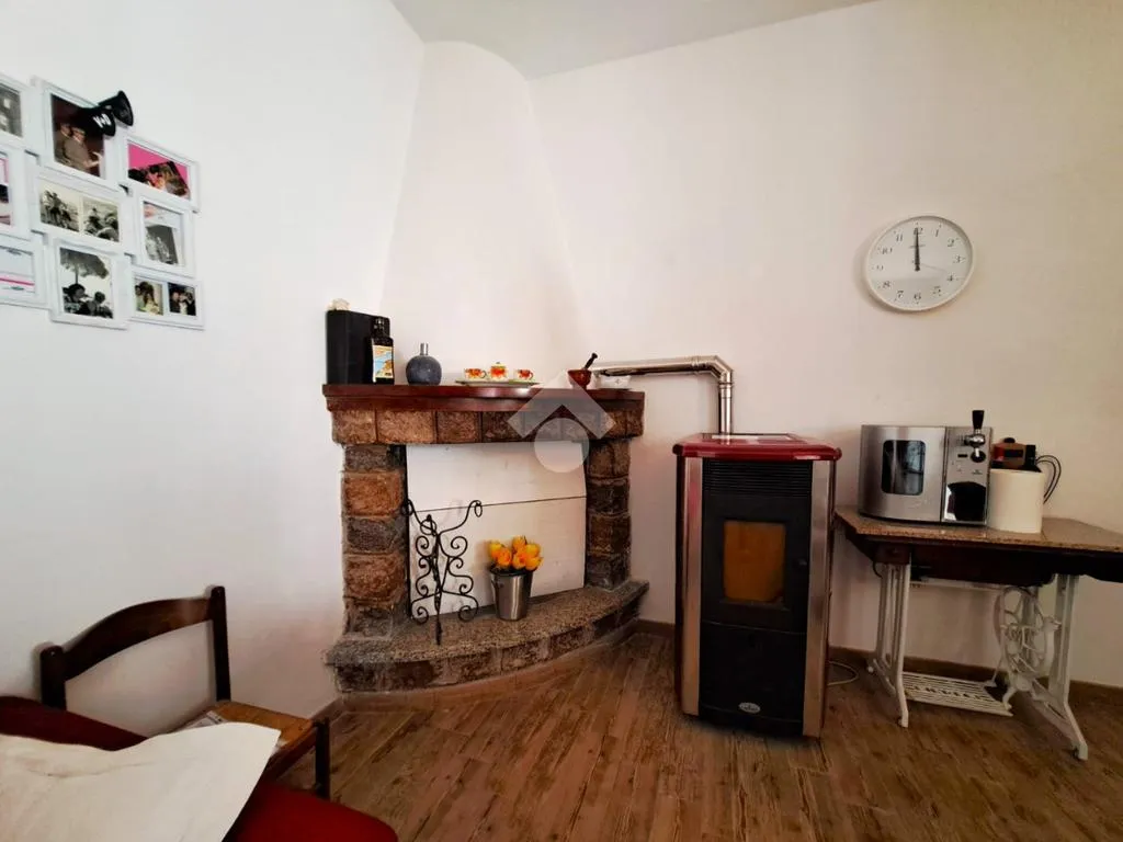 Séjour - Ground Floor Apartment with Private Courtyard in Usini