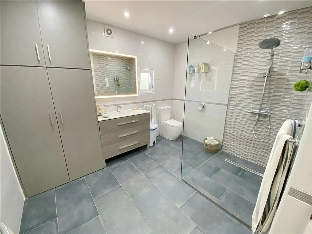 Salles de bain - Modern Chalet with Pool and Terrace in Huércal-Overa