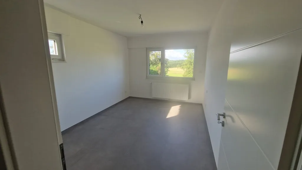 Pièces - Maison neuve avec cinq chambres à Bertogne