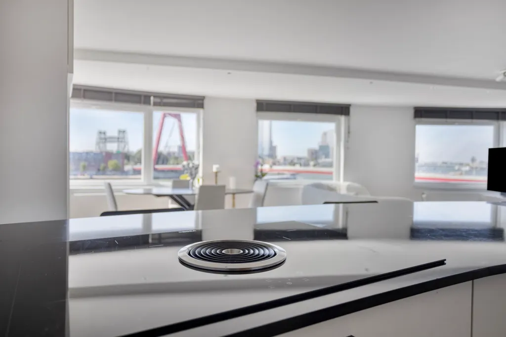 Cuisine - Penthouse with Maas View in Rotterdam