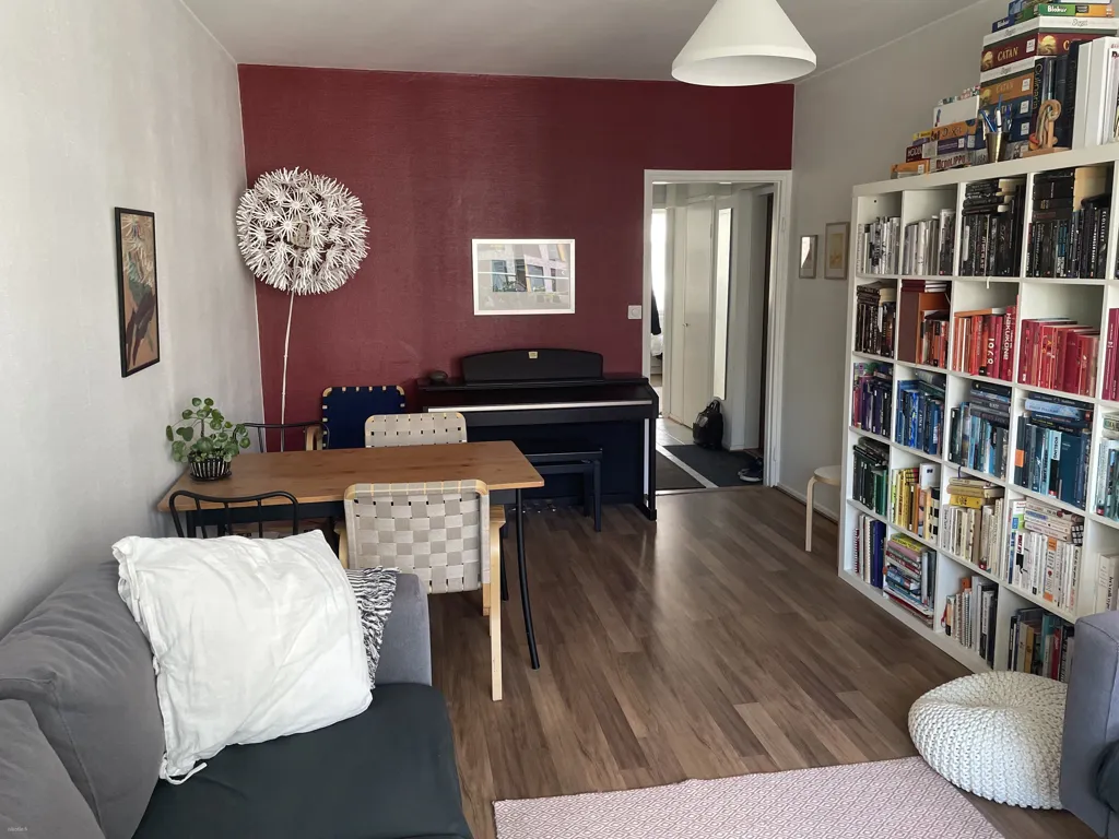 Living Room - Bright Apartment with Balcony in Hakaniemi, Helsinki