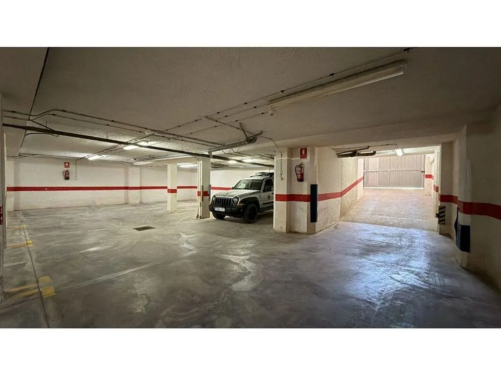 Garage - 1-Bedroom Apartment with Terrace in Chilches