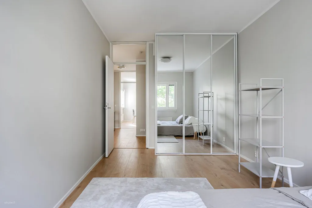 Chambres - Modernised Apartment with Balcony in Kivenlahti, Espoo