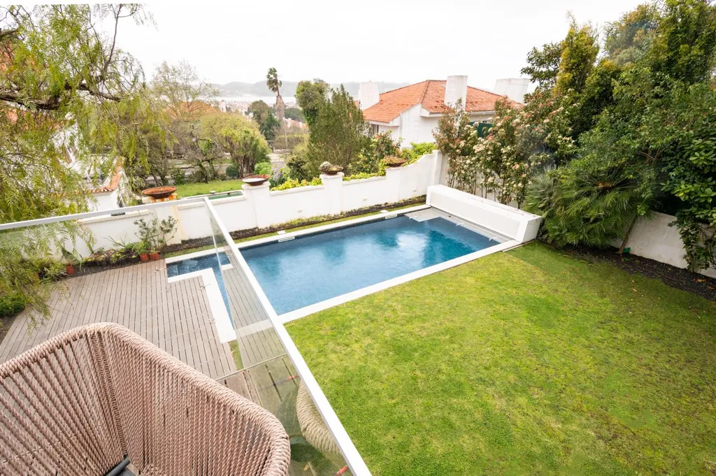 Piscine - 7 Bedroom House with Pool in Restelo, Lisbon