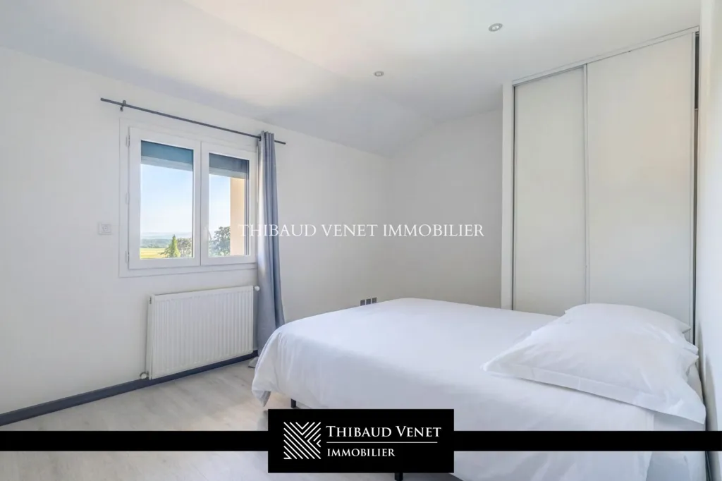 Chambres - Propriété Contemporaine avec Piscine à 10 min de Vienne