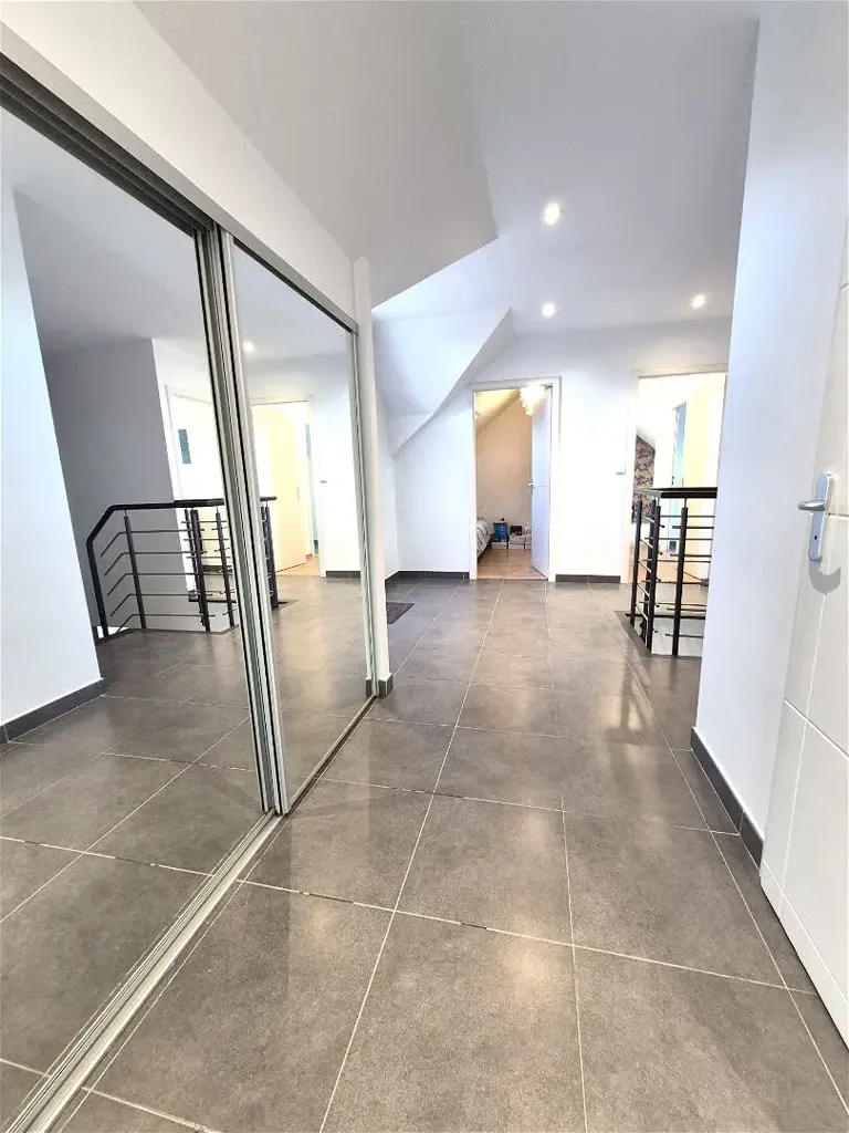 Maison 10 pièces à Cambrai