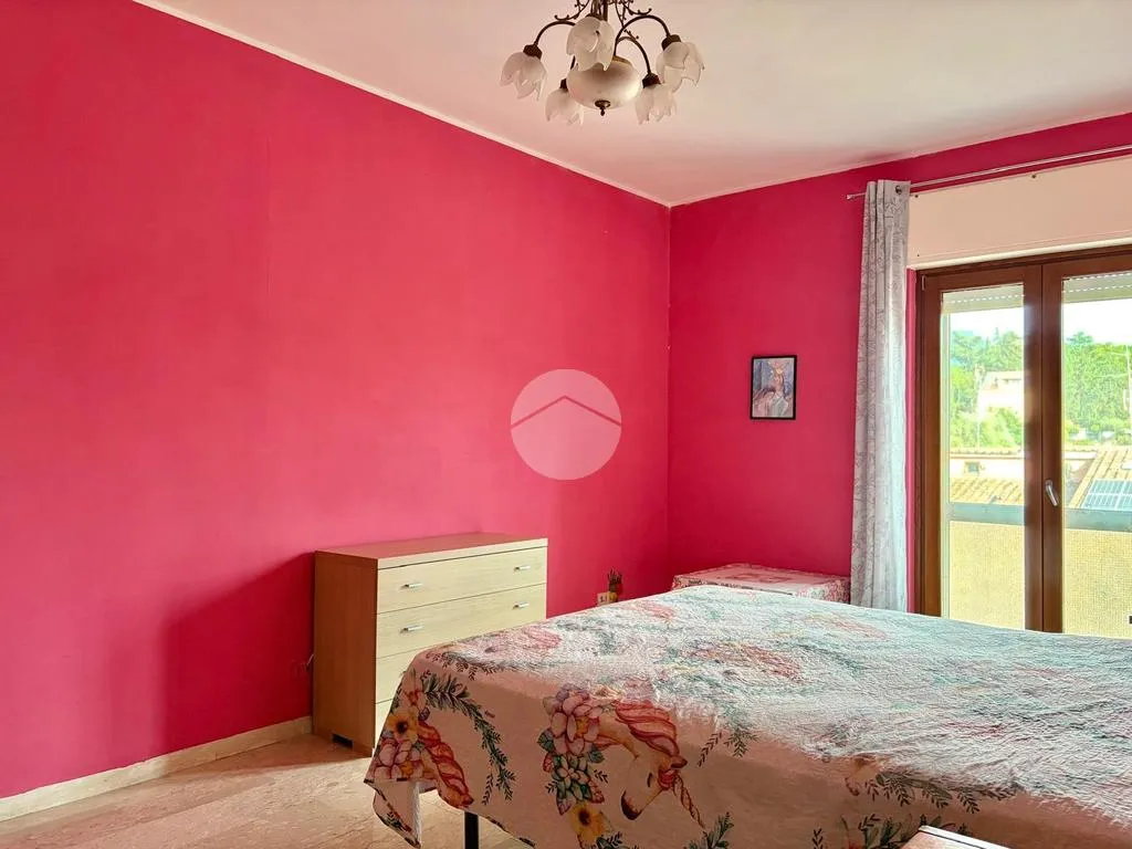 Chambres - Panoramic Apartment with Balconies in Viale Trieste, Viterbo