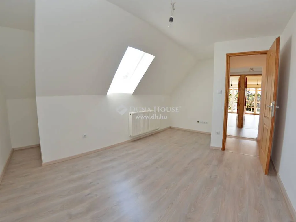Pièces - Renovated Twin House in Budapest 19th District