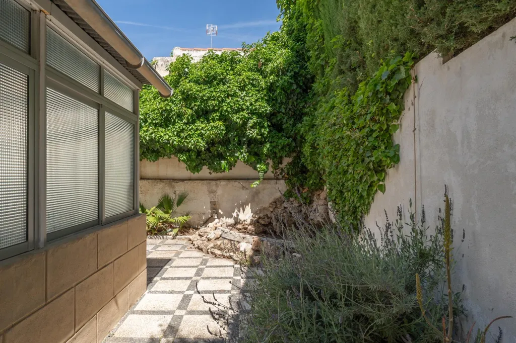 Aed - Chalet with Pool and Terrace in Gojar