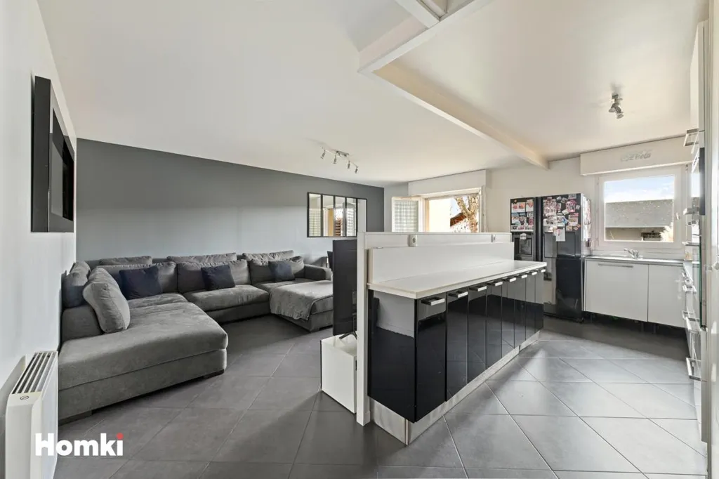 Cuisine - Appartement T4 avec Terrasse et Jardinet à Montmagny