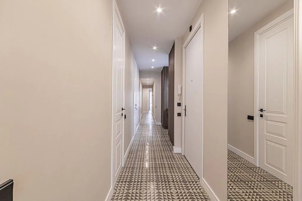 hallway_entrance