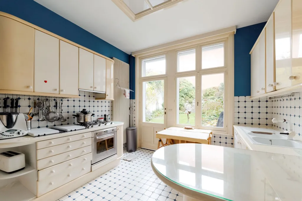 Cuisine - Maison de Maître avec Jardin dans le Quartier des Fleurs à Schaerbeek