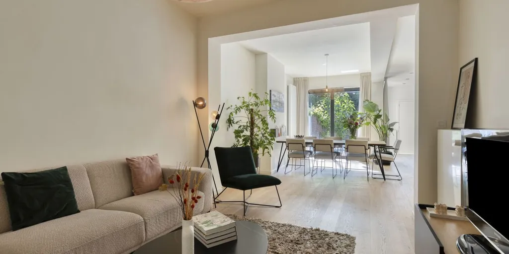Séjour - Appartement Rénové avec Terrasse à Antwerpen