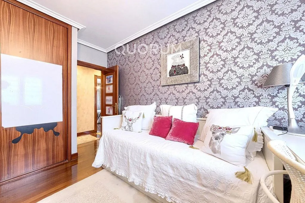 Magamistoad - Spacious Apartment with Balcony in Arrigorriaga