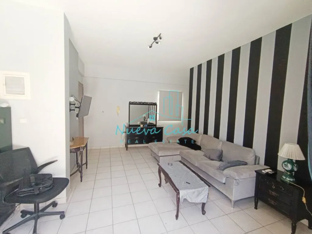 Elutuba - Apartment with Balcony in Patras Centre