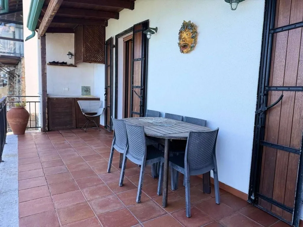 Terrass - Terraced House with Sea Access in Scilla