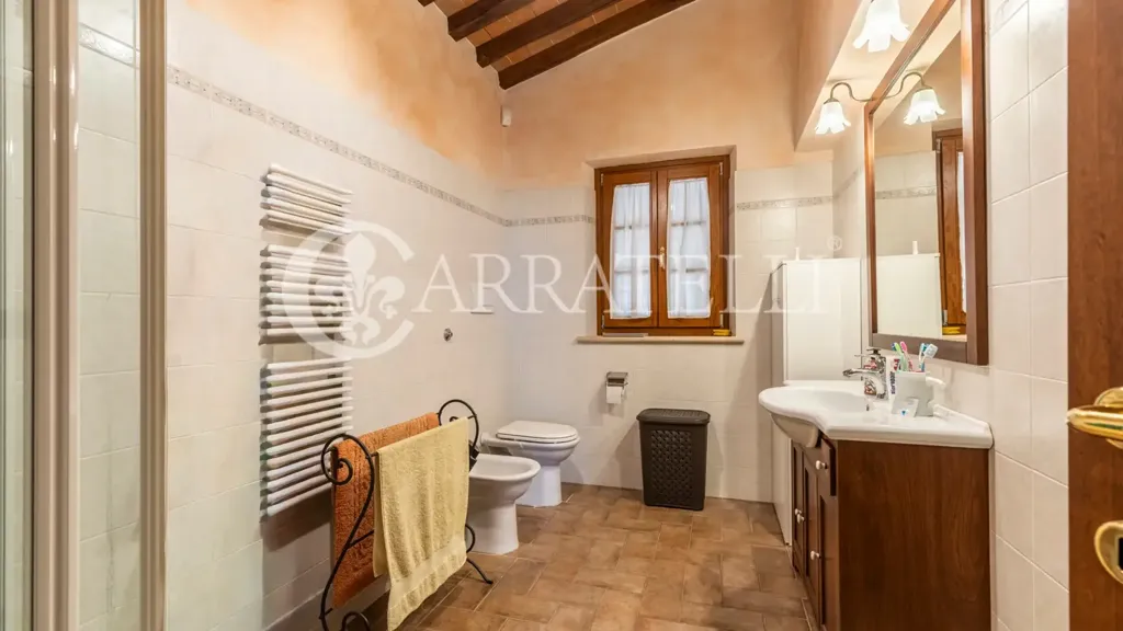 Salles de bain - Rustic Property with Pool in Sarteano