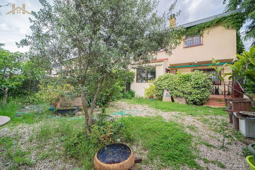 Jardin - Corner Semi-detached with Pool in Dehesa – El Soto