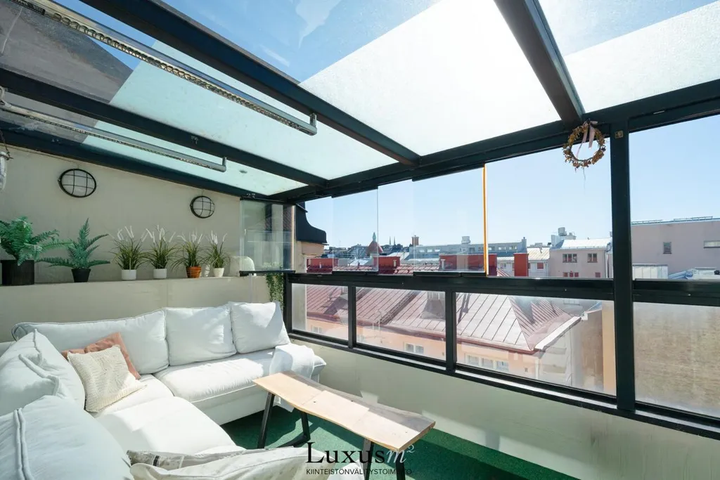 Terrasse - Architectural Penthouse with Rooftop Terrace in Helsinki