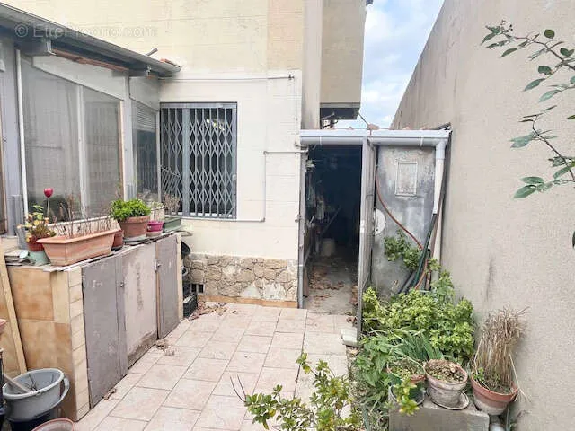 Aed - Bas de Maison with Garden in St André Village