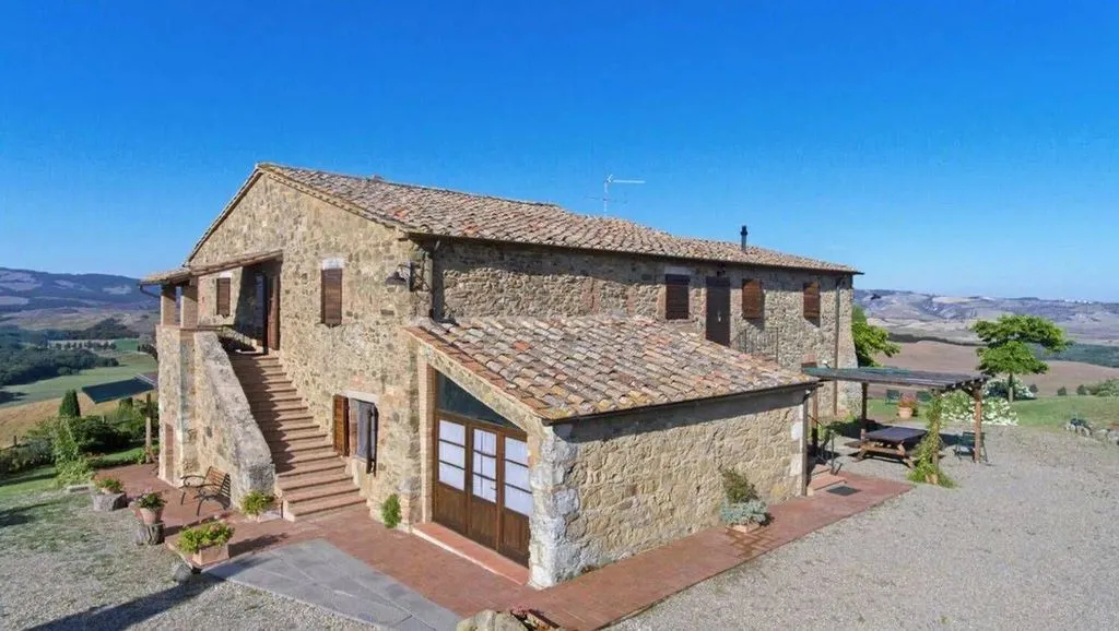 Õhuvaade - Villa with Pool and Val d'Orcia View in Sarteano