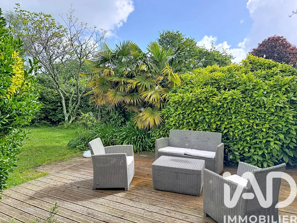 Jardin - Maison Traditionnelle avec Jardin à Plomeur