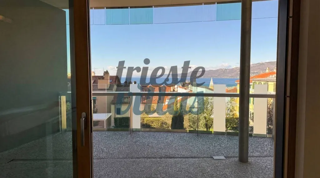 Stanze - Duplex Apartment with Sea View in Trieste