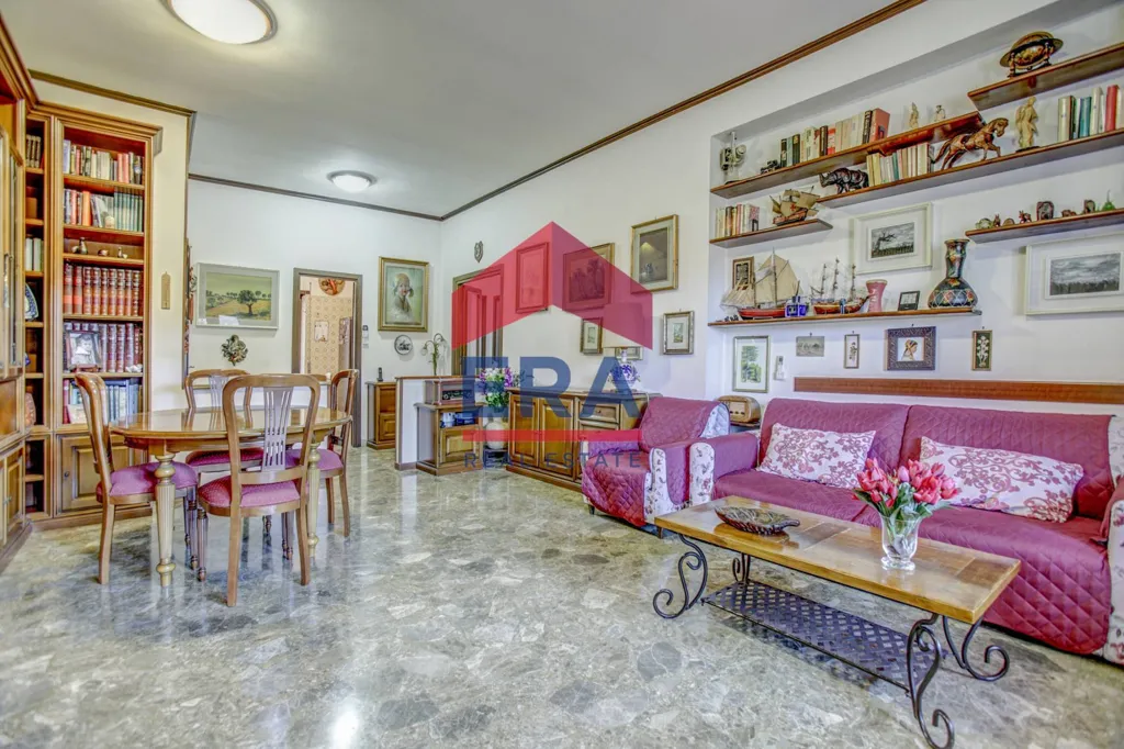 Séjour - Spacious Apartment with Balcony in Acilia, Rome