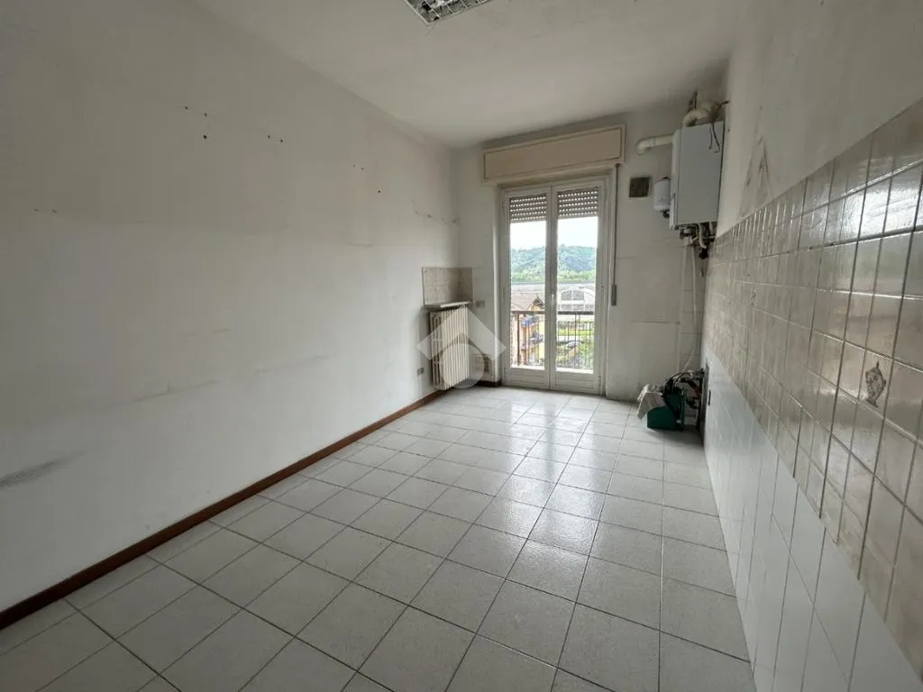 Toad - Quadrilocale with Balcony View in Sorisole