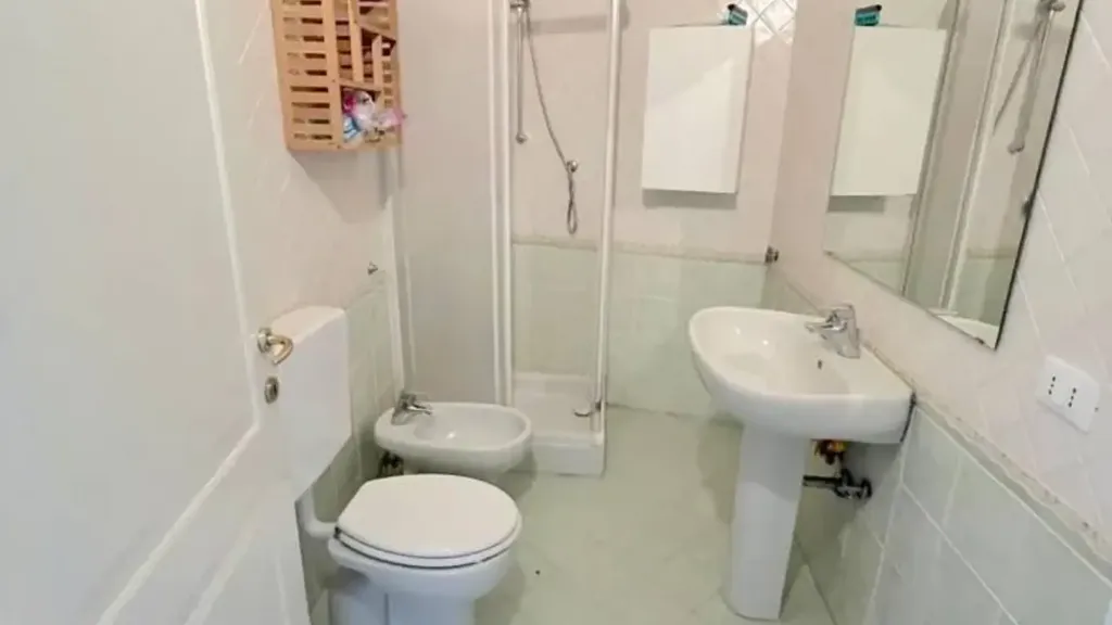 Vannitoad - Three-Bedroom Apartment on Multiple Levels in Florence
