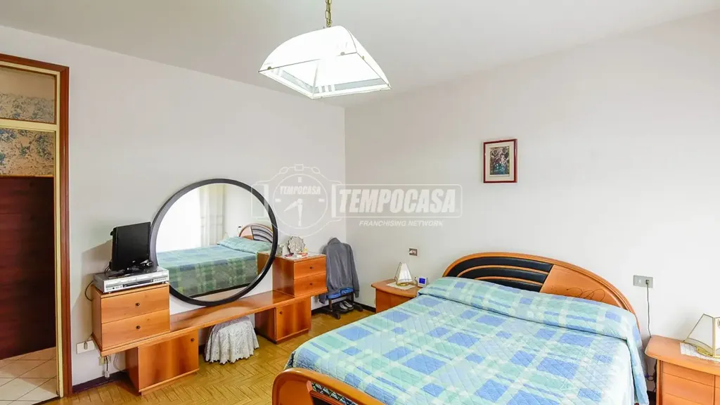 Chambres - Terrace Flat in Albese Con Cassano