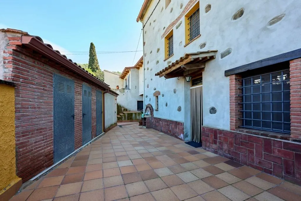 Jardin - Rustic Masía with Equestrian Facilities in L'Ametlla del Vallès