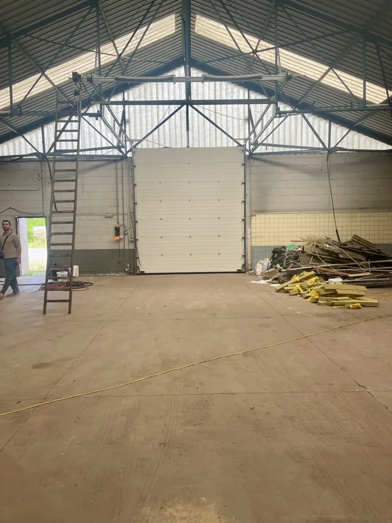 Garage - Site Industriel avec Bureau à Seraing