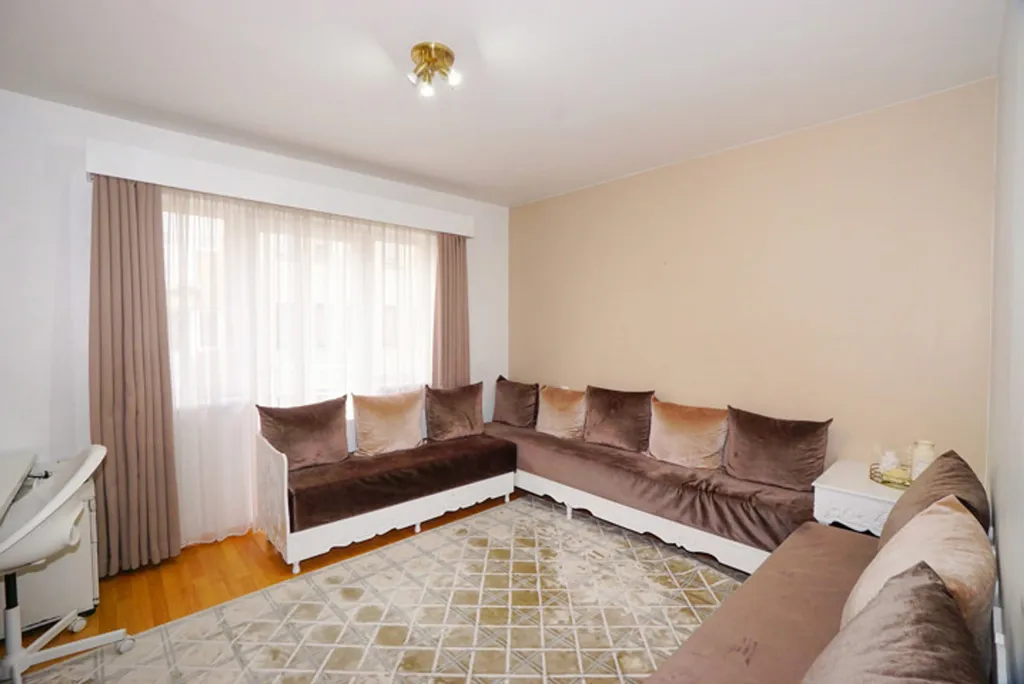 Elutuba - Duplex with Terraces in Anderlecht