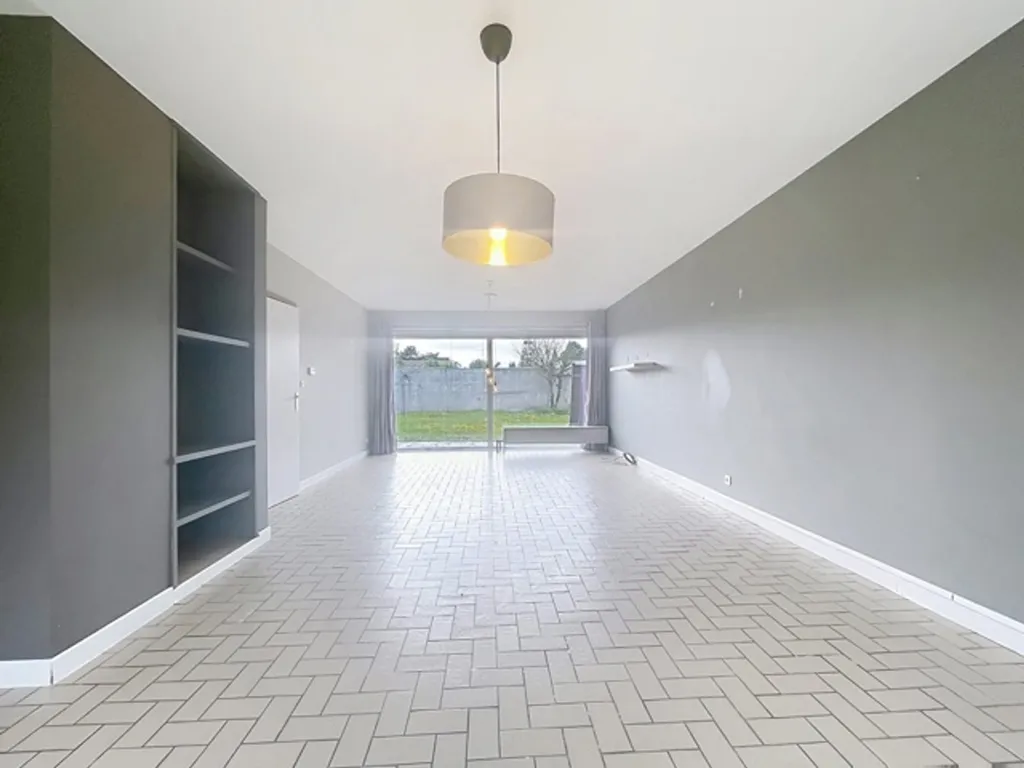hallway_entrance