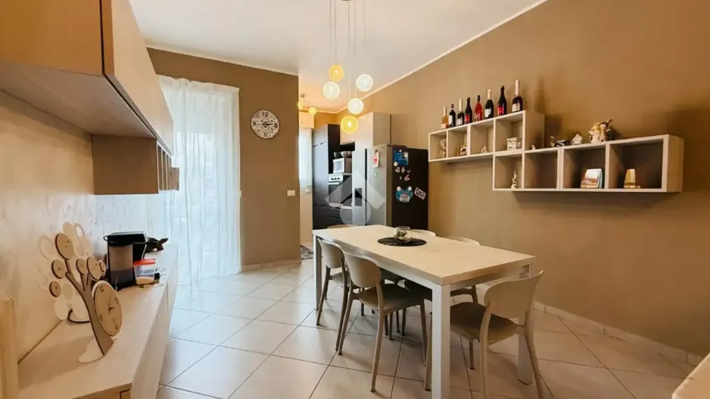 Salle à manger - Restored 3-Bedroom Flat with Balcony in Rivoli