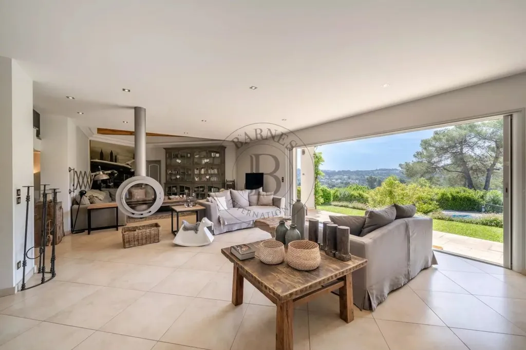 Elutuba - Neo-Provençal Villa with Panoramic Views in Mougins