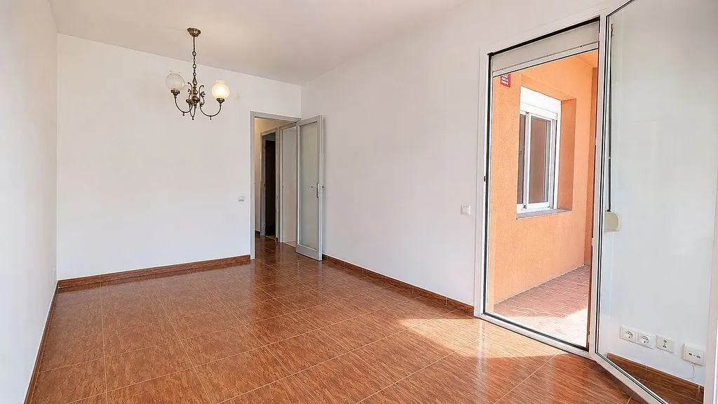 Apartment with Balcony in El Baix Guinardó