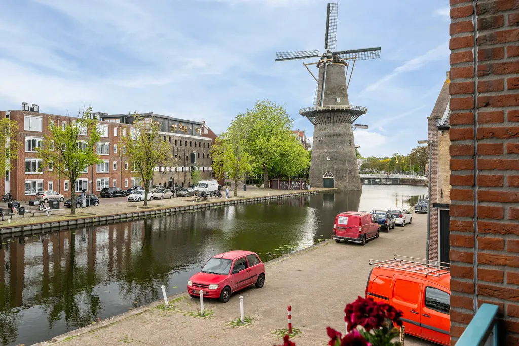 3-toaline korter asukohas Schiedam