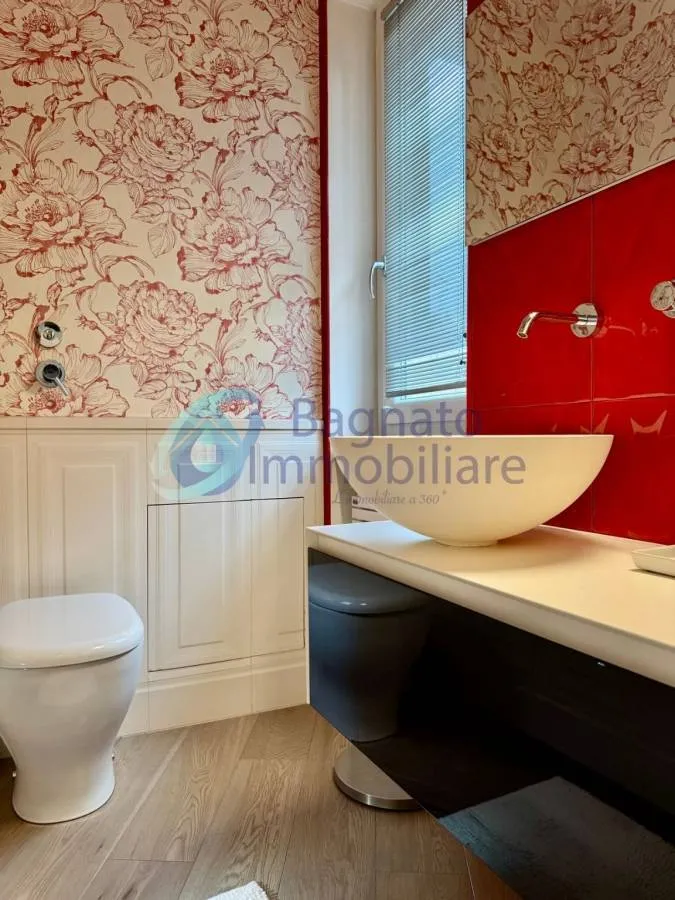 Vannitoad - Luxury Refined Flat with Terrace in Novara