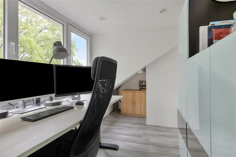Bureau - Sustainable Family Home in Blaak