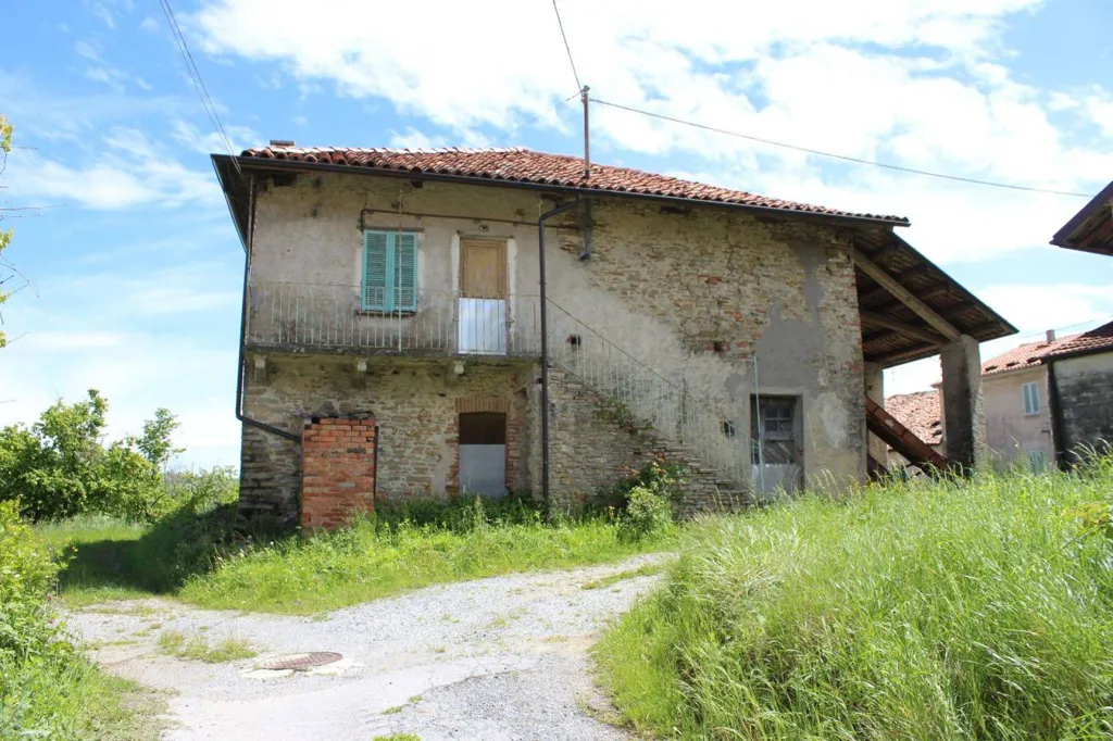 Välivaade - Rustic Property with Panoramic Views in Murazzano