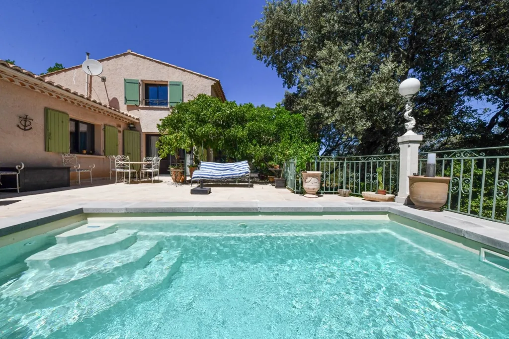 Bassein - Villa with Pool in Uzès Vicinity